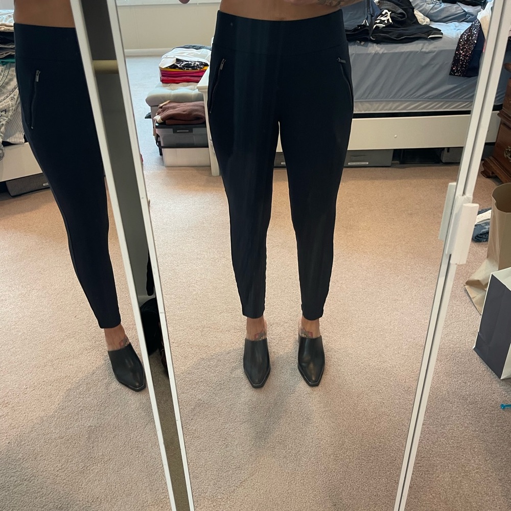 Women's Navy Pants/Leggings